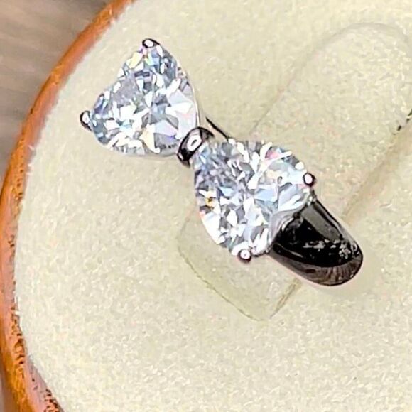 Sterling Silver Bow Trillion Cut Diamond Simulate  Ring New - Picture 7 of 9